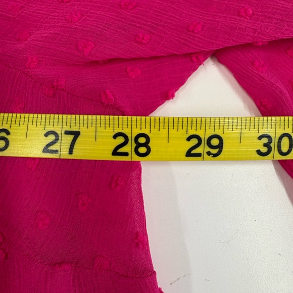 TORRID 🩷 hot pink chiffon blouse !!! - Picture 9 of 11